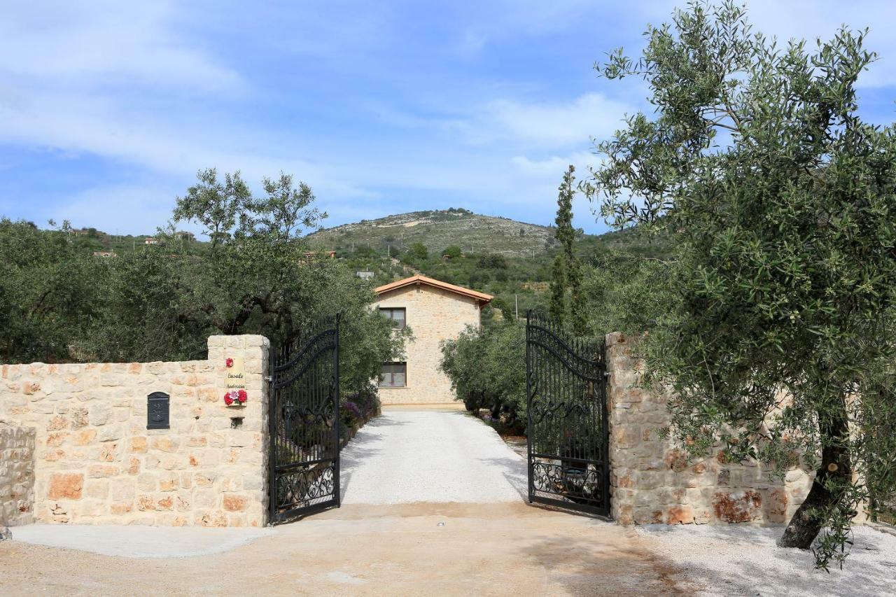 Casale Madeccia Guest House Sonnino Exterior photo