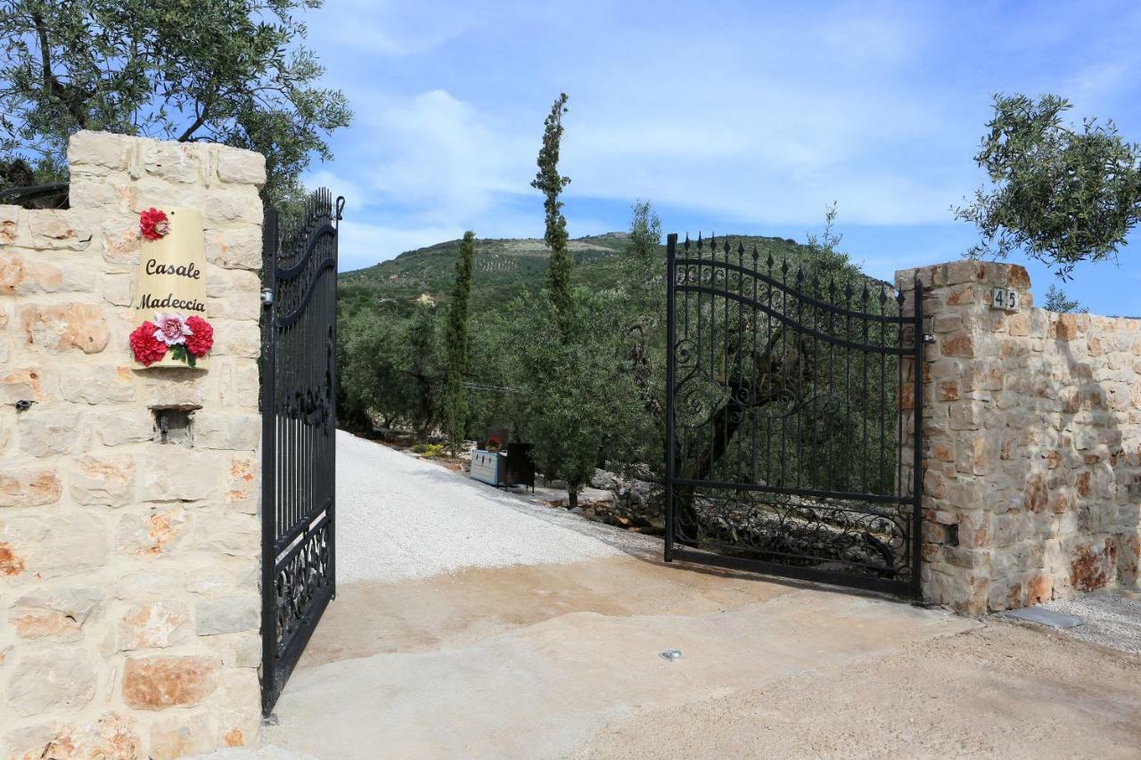 Casale Madeccia Guest House Sonnino Exterior photo